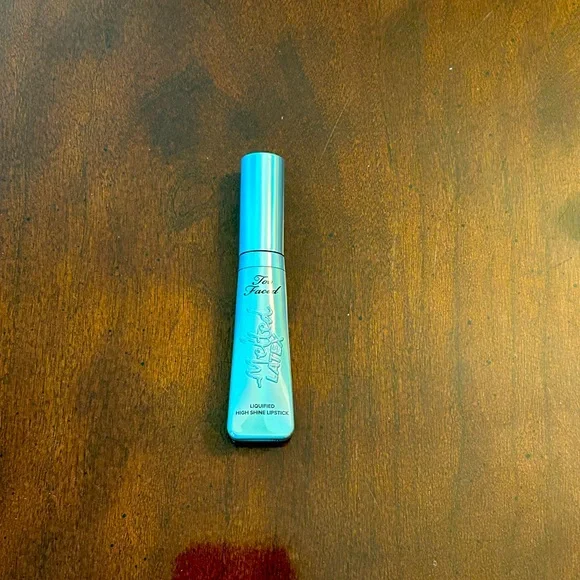 Too Faced Unicorn Survival Kit - Picture 6 of 8